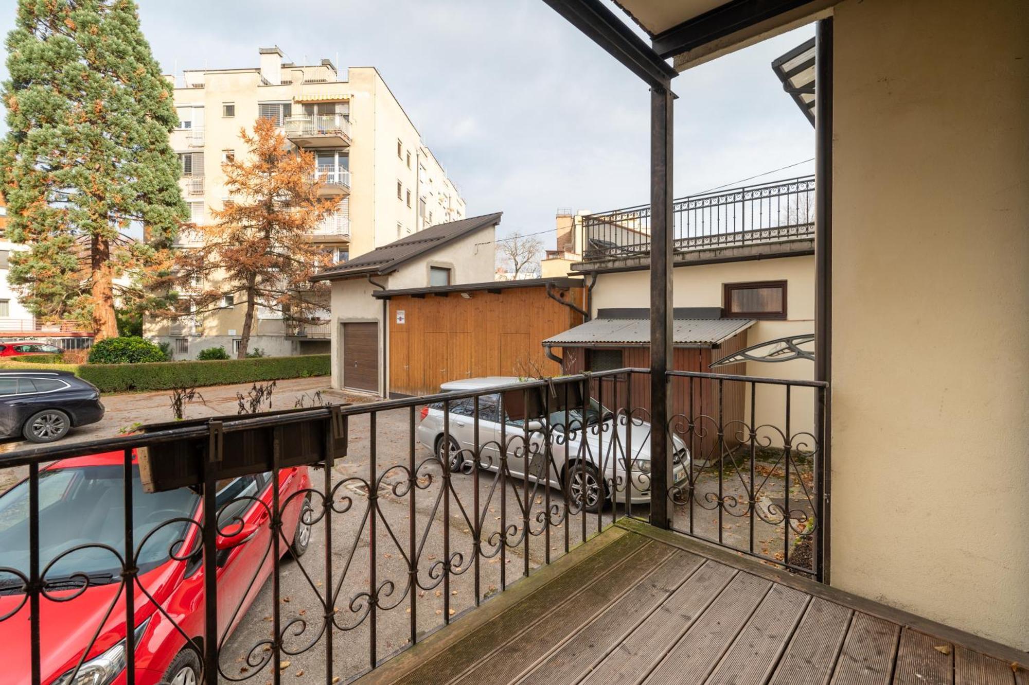 Urban View Apartment With Free Parking Любляна Екстериор снимка