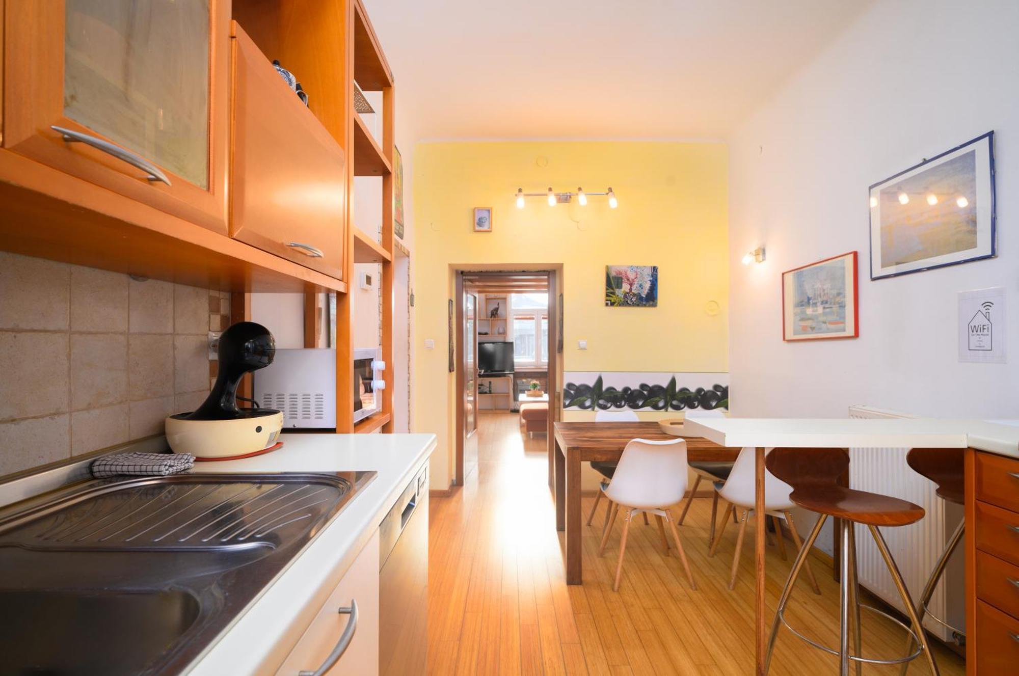 Urban View Apartment With Free Parking Любляна Екстериор снимка